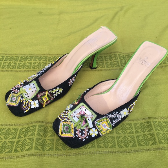 *ON HOLD* Vintage 90’s *Fendi* Beaded Square Toe Heels~ * - Picture 3 of 7